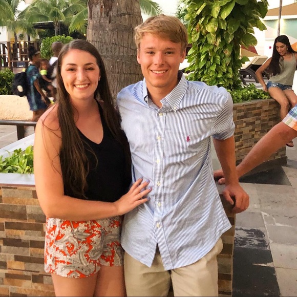 Meet your Posher, Taylor - Picture 1 of 1